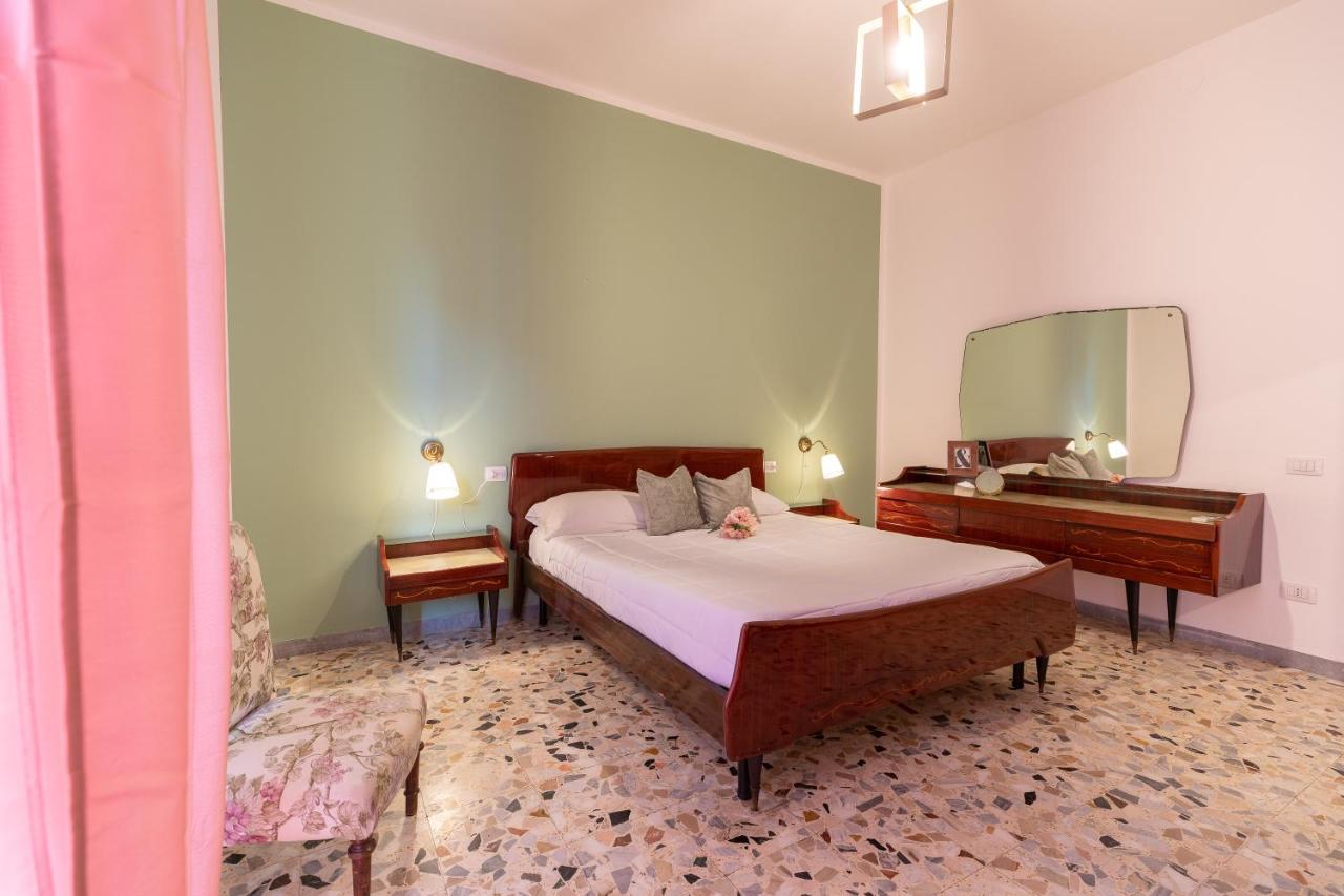 Siviglia 38 Apartment Олбия Екстериор снимка