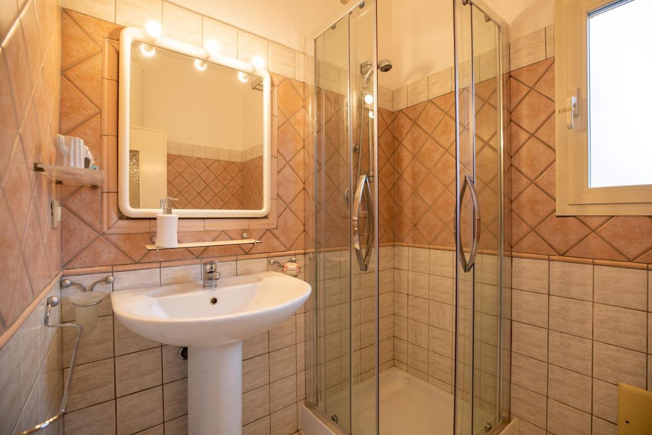 Siviglia 38 Apartment Олбия Екстериор снимка